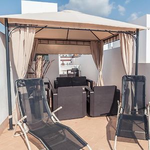 Gotoseville Feria Apartments